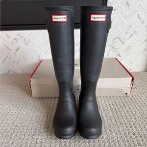 Hunter Classic Black Waterproof Boots - Women Size 6